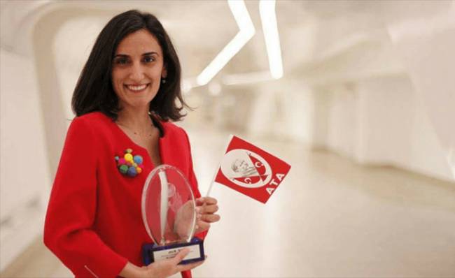 Gururumuz! Türk Bilim Kadını Canan Dağdeviren’e Dünya Birincisi Ödülü