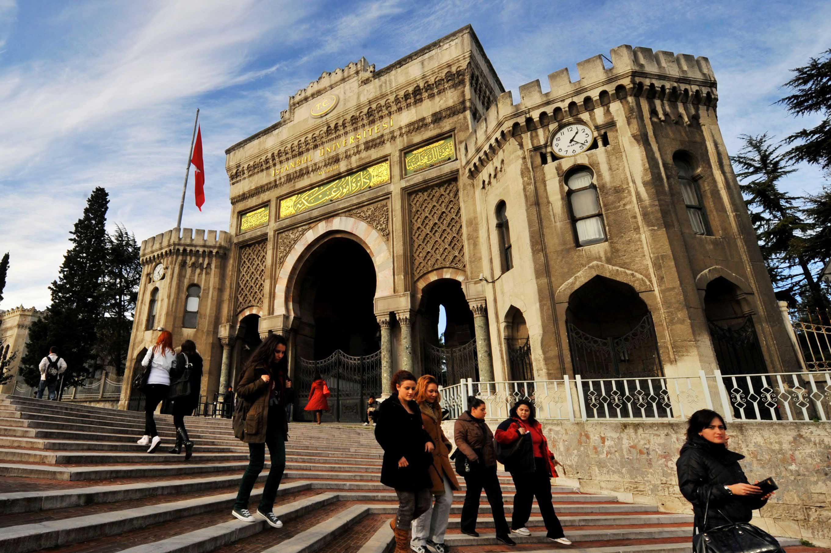 İstanbul Üniversitesi İngilizce İktisat Bölümünü Tanıyalım