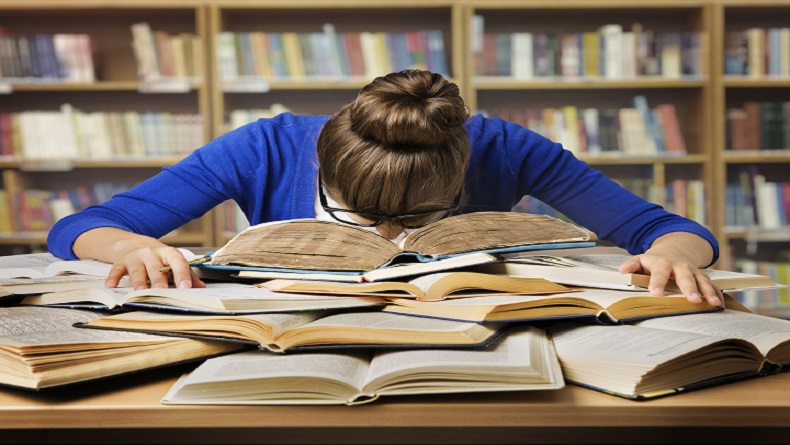 Sınav Zamanı Uykumuzu Kaçıracak Ufak Tefek Taktikler