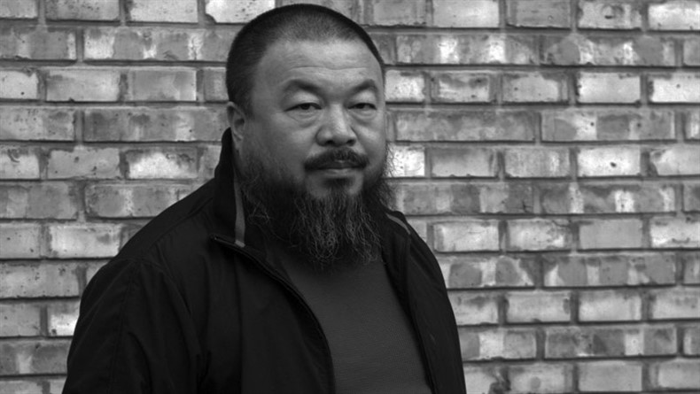 Ai Weiwei ve Çiçekleri