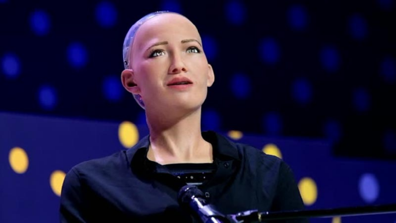 Dünyanın İlk İnsansı Robotu Sophia İlk Kez Türkiye'de!