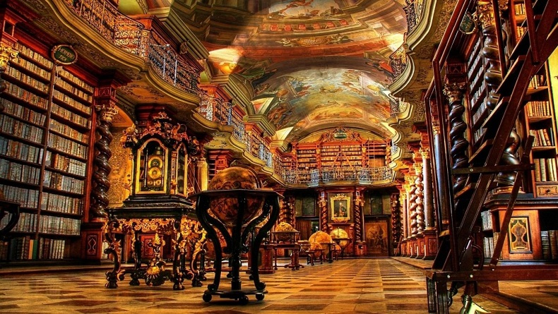 Tarih Kokulu 200 Yıllık Kütüphane
