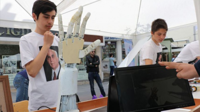 Bir Gurur Daha: Bolu'da Lise Öğrencileri Robotik Kol Yaptı!