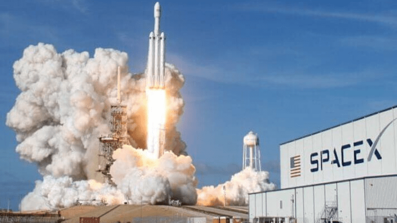 SpaceX Falcon 9 Roketi Neden Yollandı?