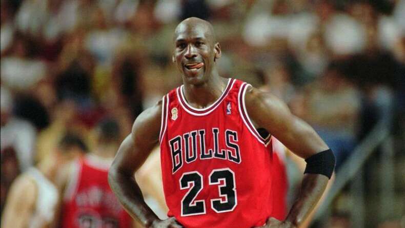 O Bir Efsane: Michael Jordan'ın Başarı Öyküsü