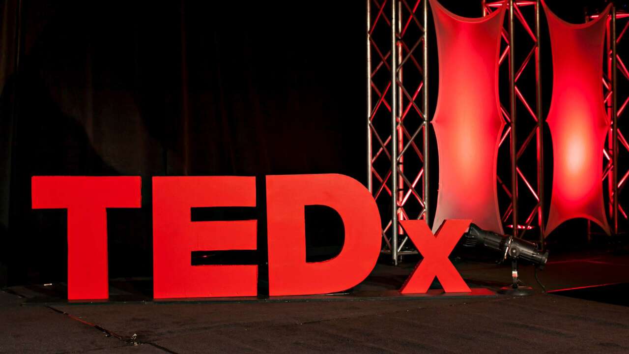 Diksiyonunuzu Geliştirecek En İyi 6 TED Konuşması!