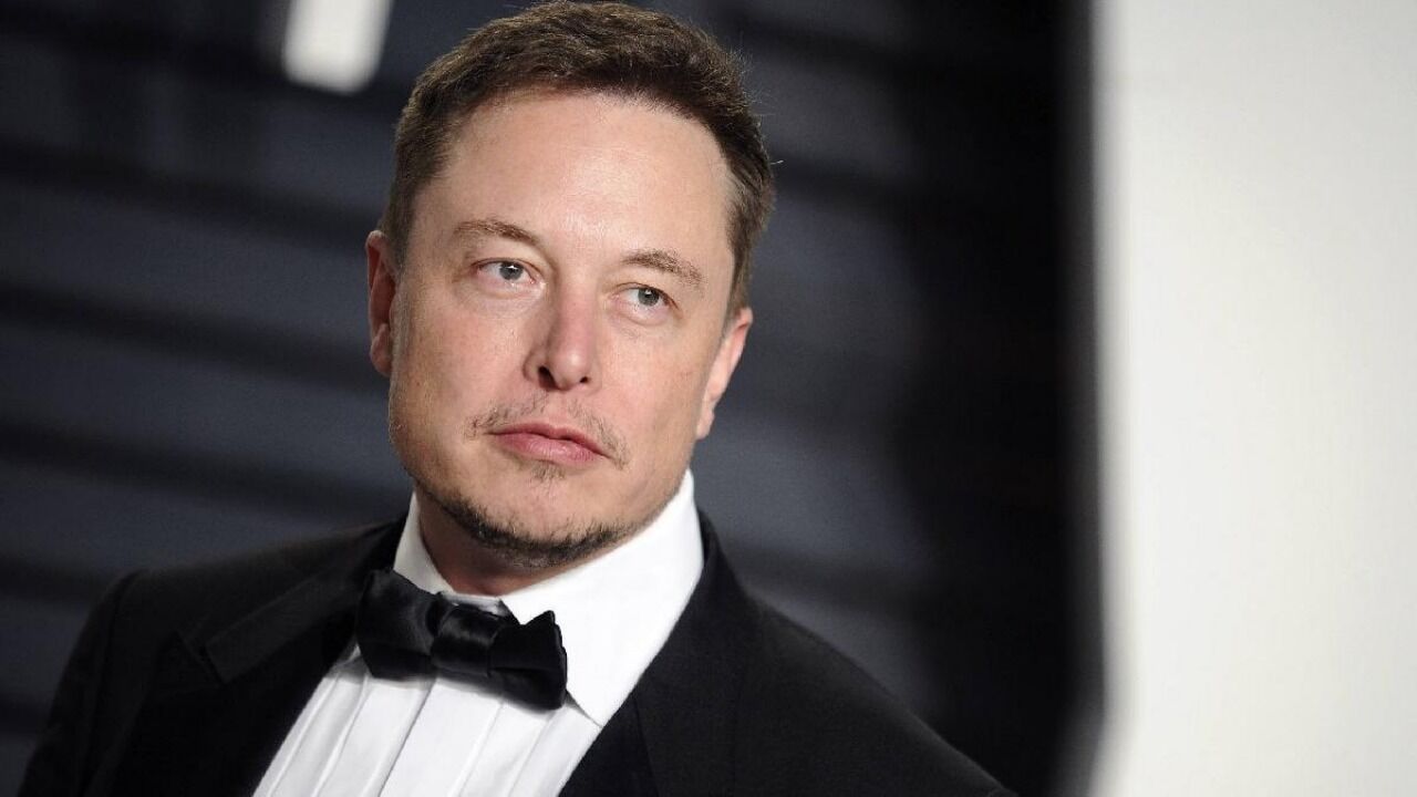 Elon Musk'ın Parfümü Rekora Koşuyor!