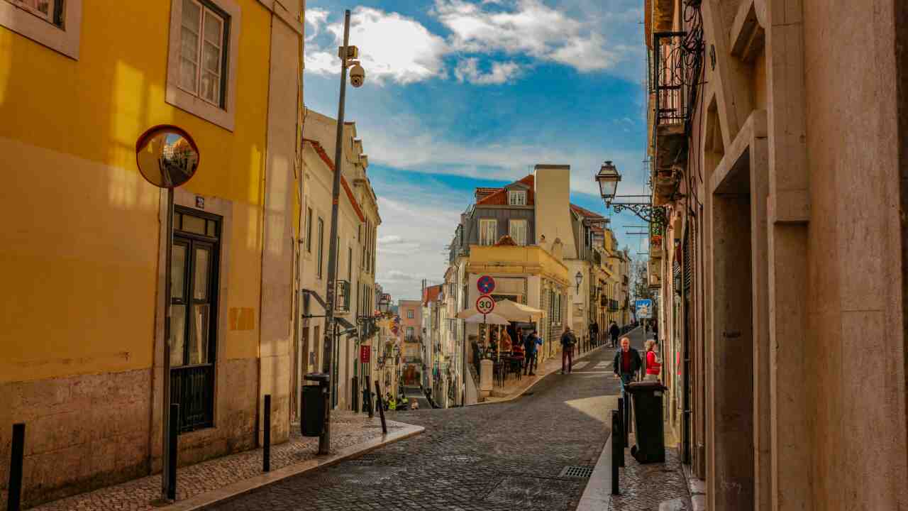 Rengarenk Evleriyle Büyülen Lizbon'da Görülmesi Gereken 5 Yer