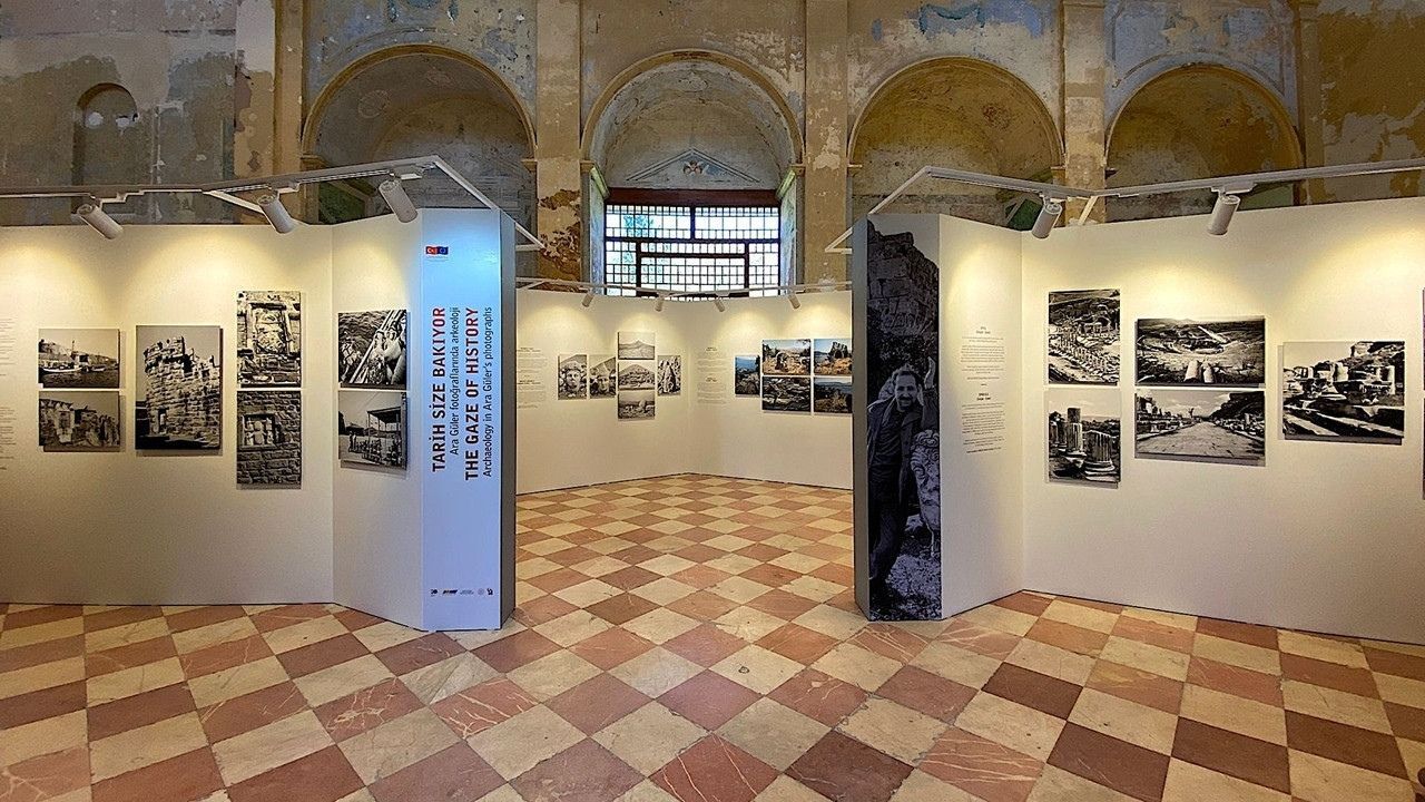 Tarih Size Bakıyor Ara Güler Fotoğraflarında Arkeoloji Sergisi Kapılarını Açtı!