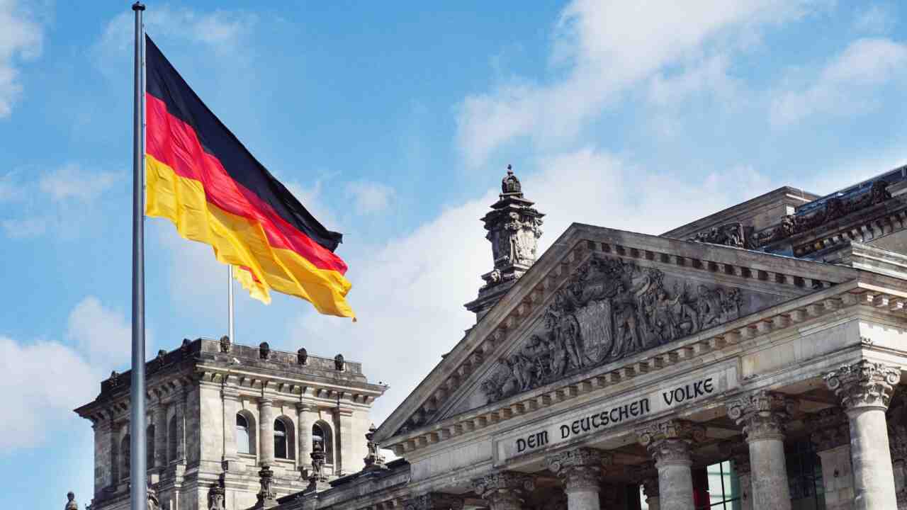 Almanya, 50 Bin Euro Maaşla İşçi Alımı Yapacak!