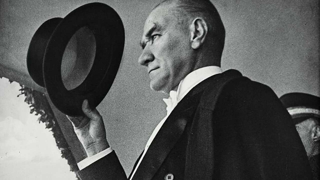 Atatürk'ün Daha Önce Hiç Yayınlanmamış Görüntüleri Ortaya Çıktı!