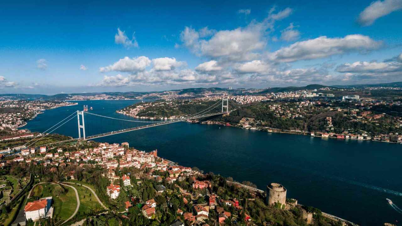 Bakan Özhaseki'den Korkutan Açıklama: İstanbul'da 600 Bin Bina Çok Riskli!