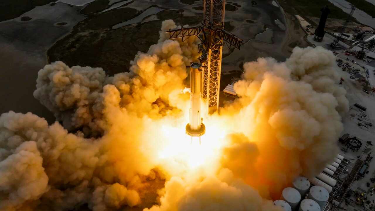 Dünyanın En Güçlü Roketi Mars'a Gitmek İçin Gün Sayıyor!