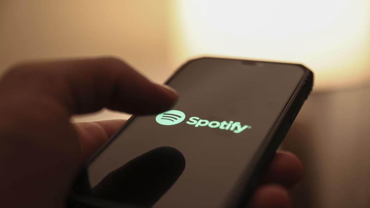 Spotify, Son Haftalardaki Hataları İle iPhone Kullanıcılarına Çile Çektiriyor!