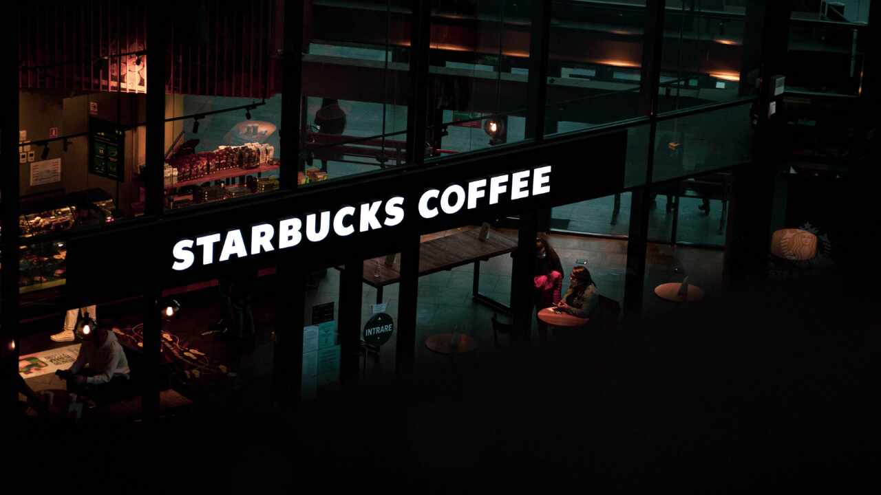 Starbucks Kahvelerinin İçinde Cam Parçaları Tespit Edildi!