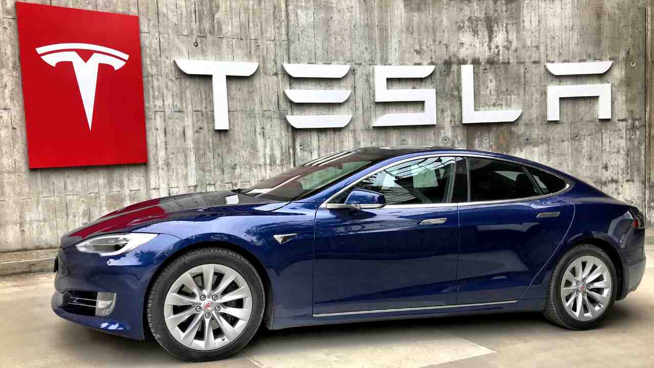Tesla Türkiye'de Dünya Rekoru Kırmaya Hazırlanıyor!