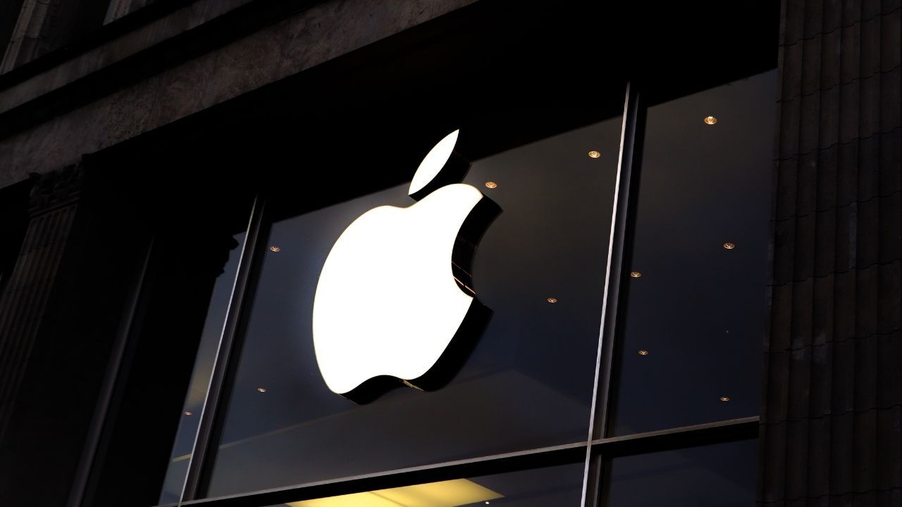 Eski Çalışanı Apple'ı 17 Milyon Dolar Dolandırdı!