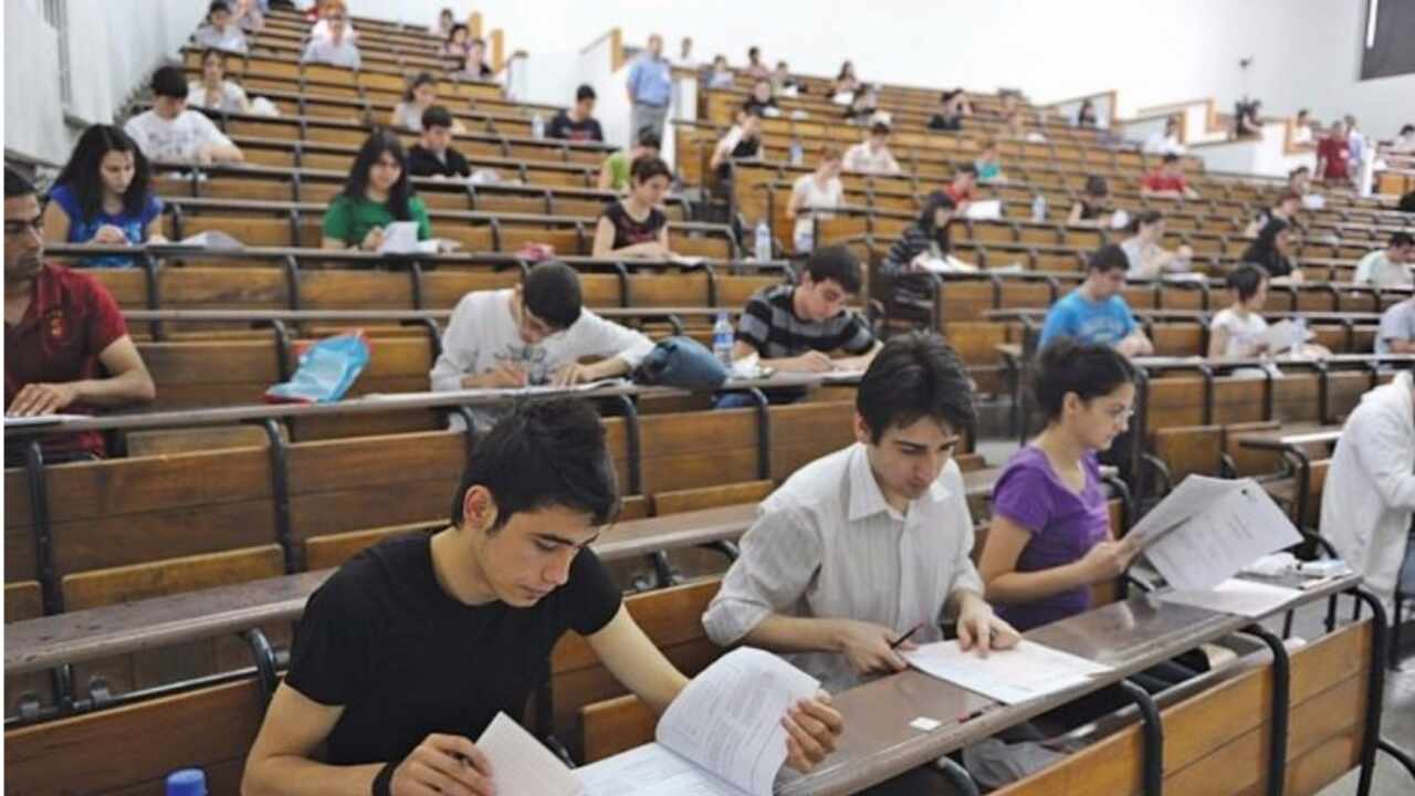 Üniversitelerden Arka Arkaya Online Sınav Kararı!