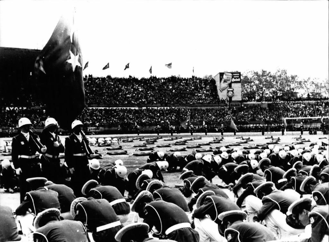 23 Nisan 1962 İnönü Stadyumu Kutlamaları Kuleli Askeri Lisesi Öğrencileri