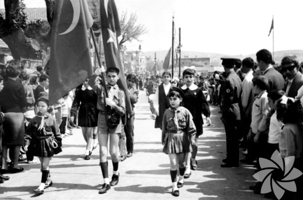 23 Nisan 1966 İstanbul/Pendik Kutlamaları